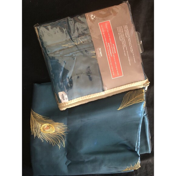 Green Feather Sheer Curtain Panel 54x84,  100 P Polyester - Picture 4 of 4